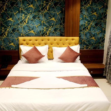 Hotel India Gate Narhe, Pune Eksteriør billede