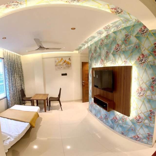 Hotel India Gate Narhe, Pune Eksteriør billede