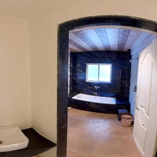 Hotel India Gate Narhe, Pune Eksteriør billede