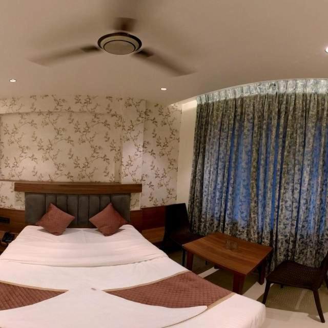 Hotel India Gate Narhe, Pune Eksteriør billede