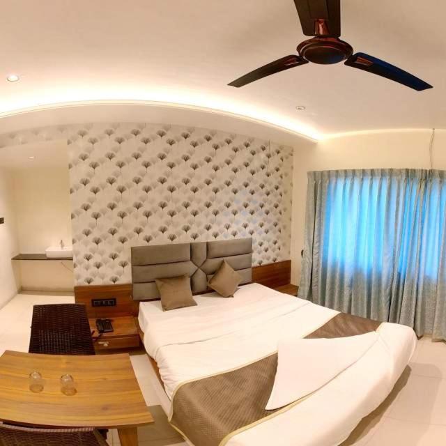 Hotel India Gate Narhe, Pune Eksteriør billede