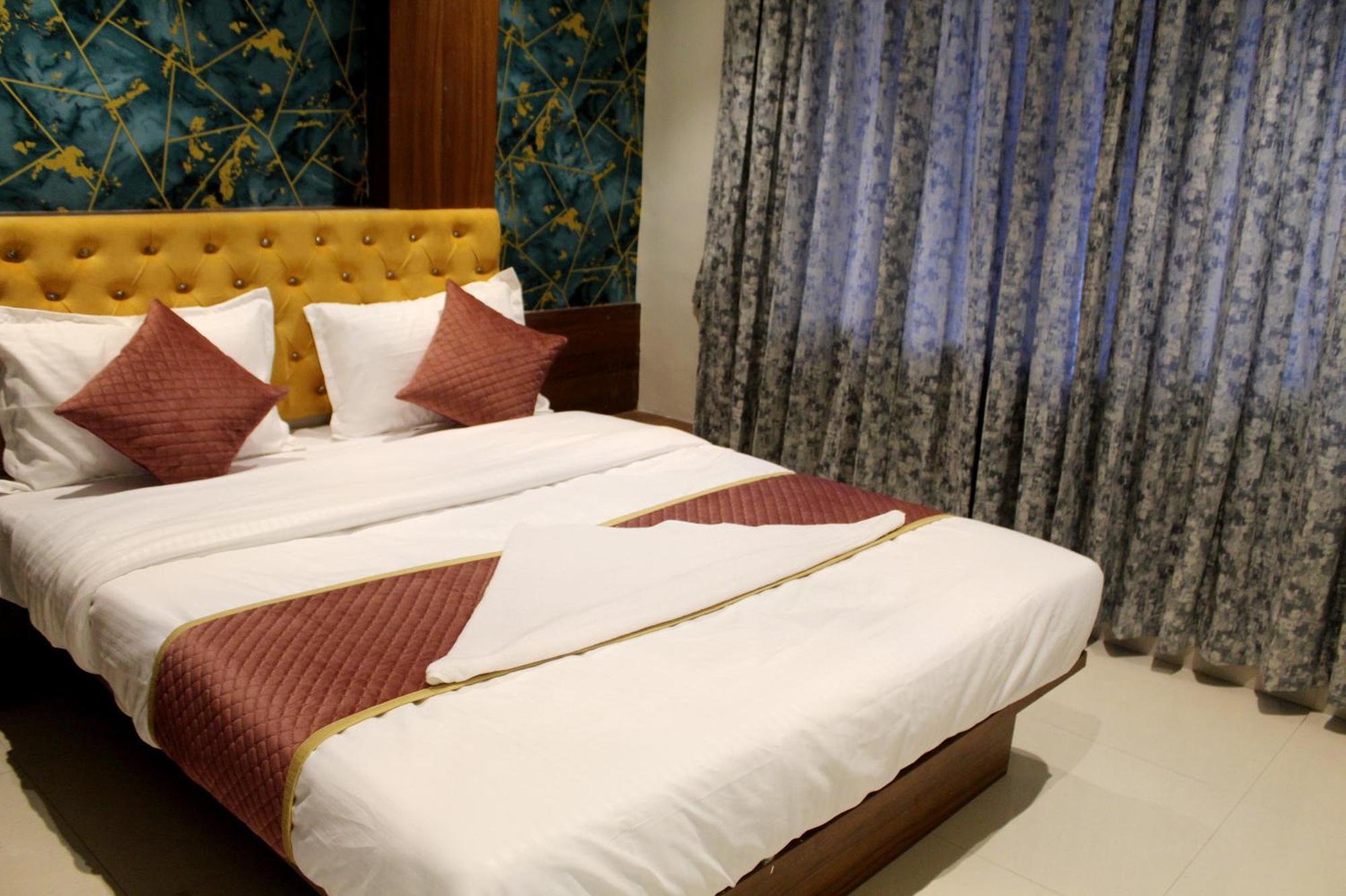 Hotel India Gate Narhe, Pune Eksteriør billede