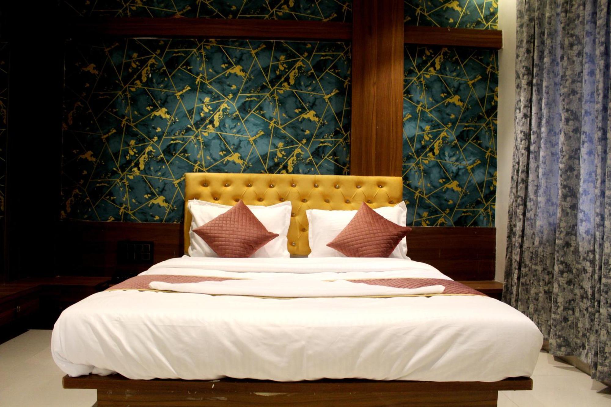 Hotel India Gate Narhe, Pune Eksteriør billede