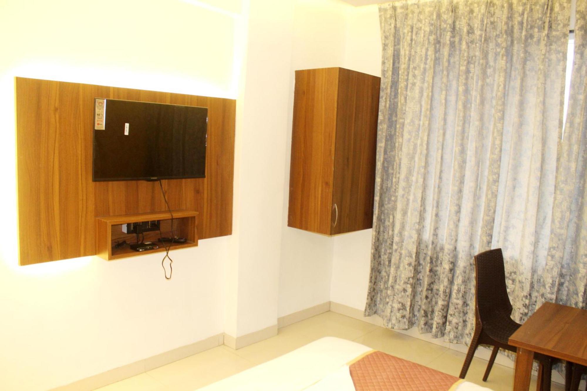Hotel India Gate Narhe, Pune Eksteriør billede