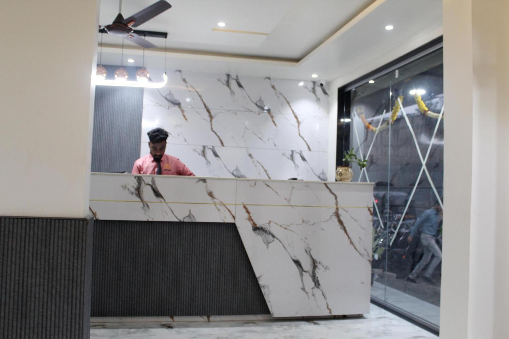 Hotel India Gate Narhe, Pune Eksteriør billede