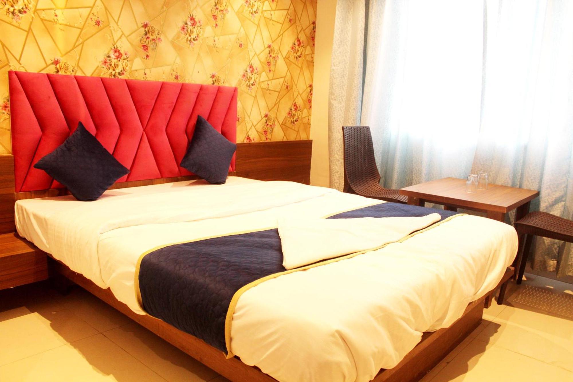 Hotel India Gate Narhe, Pune Eksteriør billede